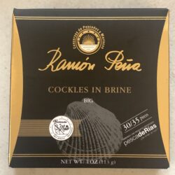 Image of the front of a package of Ramón Peña Cockles in Brine, 30/35 (Big), Gold Line