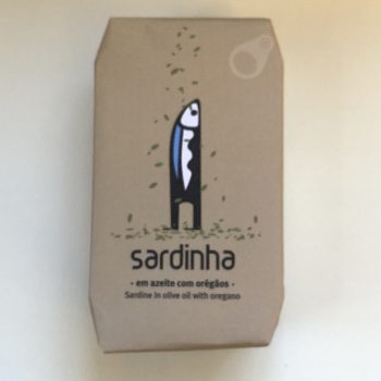 Image of the front of a tin of Sardinha Sardines in Olive Oil with Oregano